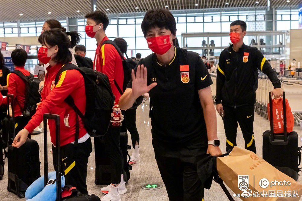 电影中的人将来到面前，我可得好好看看。